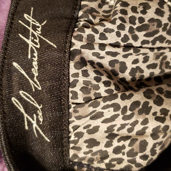 NWOT WHBM Dark Blue/Black Flare Leg Jeans. Size 6S. - Picture 8 of 11